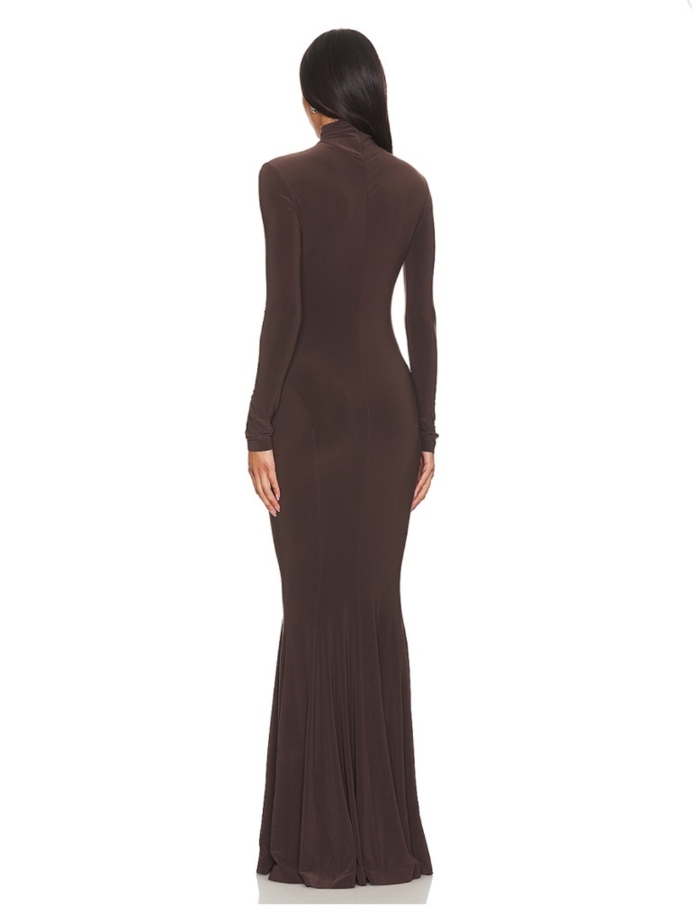 Norma Kamali Fishtail Gown in Chocolate - Picture 2 of 10